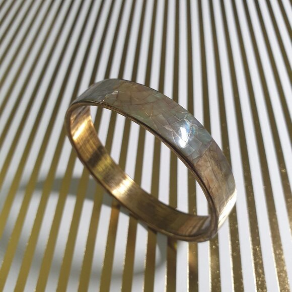 Vintage Mother Of Pearl Inlay Brass Bangle Bracelet Irridescent Beach Core Gift - Picture 5 of 5